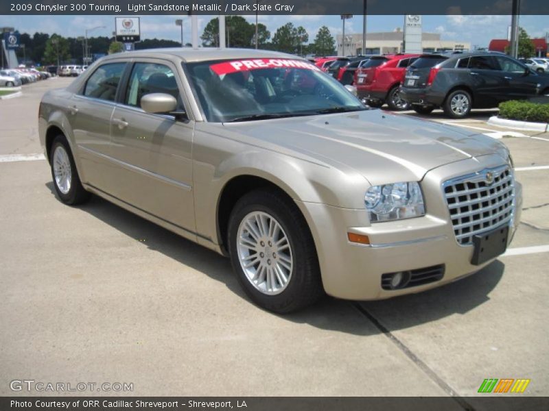 Light Sandstone Metallic / Dark Slate Gray 2009 Chrysler 300 Touring