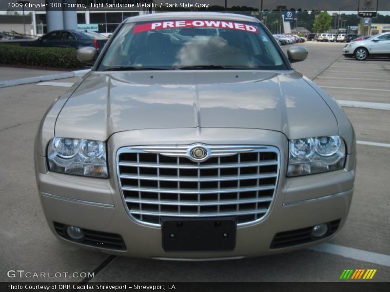 Light Sandstone Metallic / Dark Slate Gray 2009 Chrysler 300 Touring