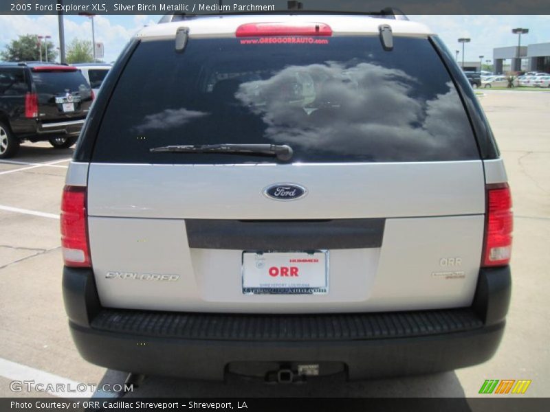 Silver Birch Metallic / Medium Parchment 2005 Ford Explorer XLS