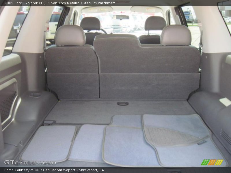 Silver Birch Metallic / Medium Parchment 2005 Ford Explorer XLS