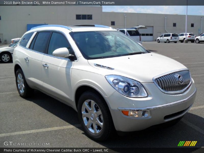White Diamond Tricoat / Titanium/Dark Titanium 2010 Buick Enclave CXL