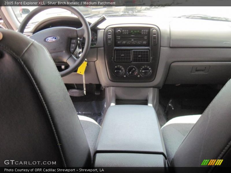 Silver Birch Metallic / Medium Parchment 2005 Ford Explorer XLS