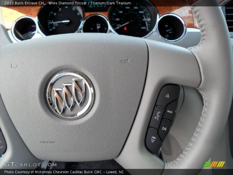 White Diamond Tricoat / Titanium/Dark Titanium 2010 Buick Enclave CXL