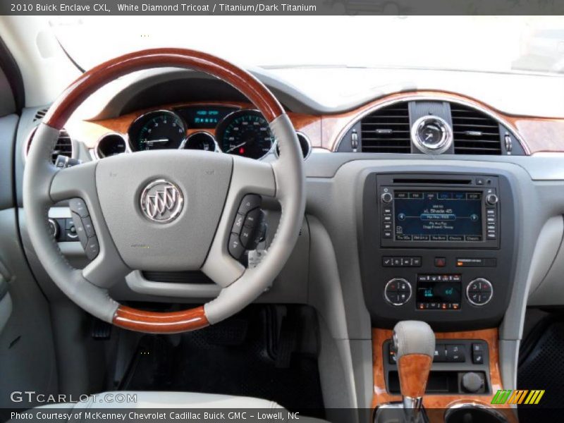 White Diamond Tricoat / Titanium/Dark Titanium 2010 Buick Enclave CXL