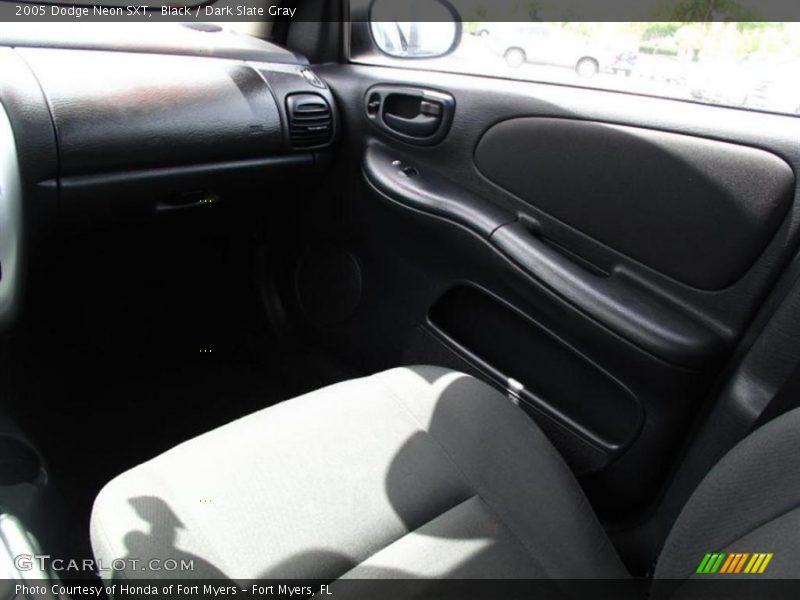 Black / Dark Slate Gray 2005 Dodge Neon SXT