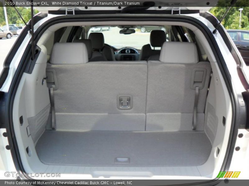 White Diamond Tricoat / Titanium/Dark Titanium 2010 Buick Enclave CXL