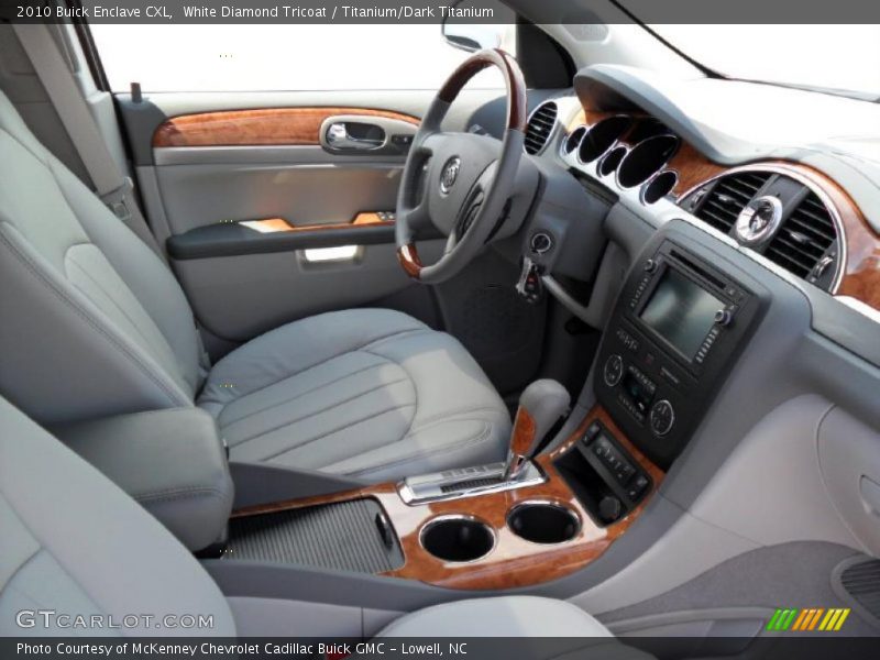 White Diamond Tricoat / Titanium/Dark Titanium 2010 Buick Enclave CXL