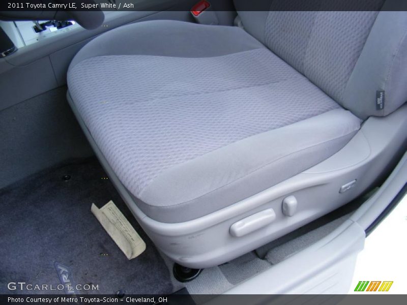 Super White / Ash 2011 Toyota Camry LE