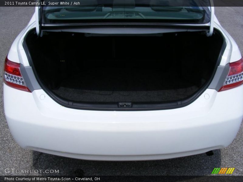 Super White / Ash 2011 Toyota Camry LE