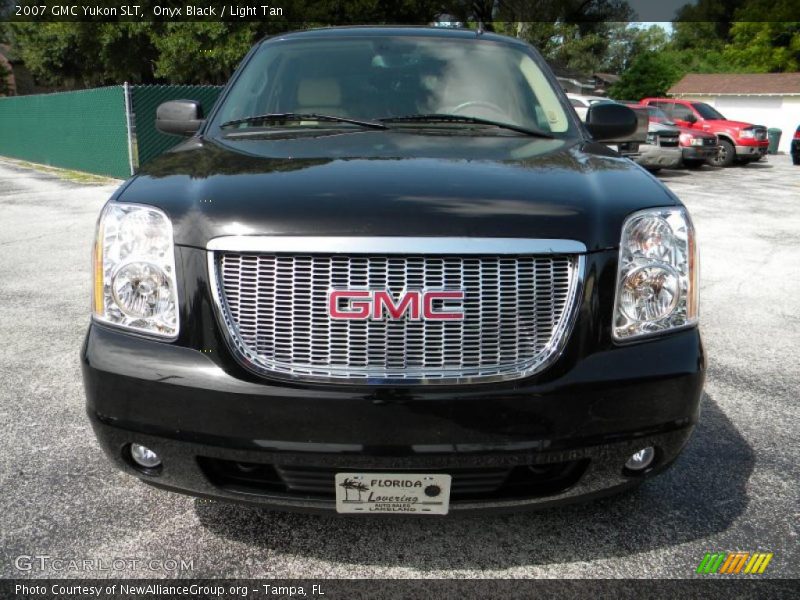 Onyx Black / Light Tan 2007 GMC Yukon SLT