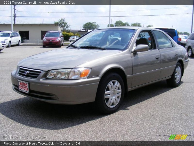 Antique Sage Pearl / Gray 2001 Toyota Camry LE