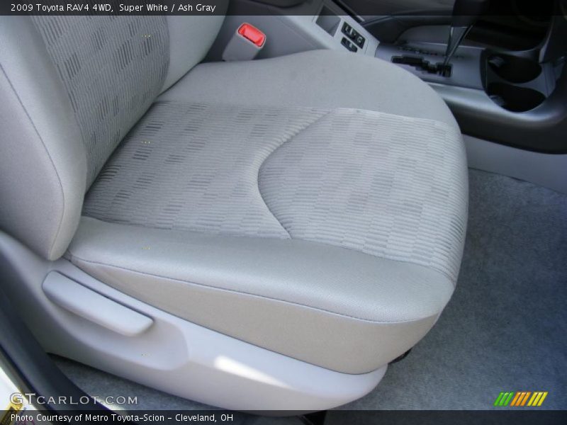 Super White / Ash Gray 2009 Toyota RAV4 4WD