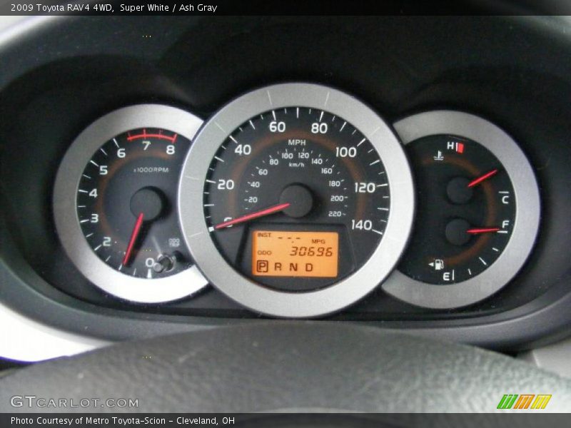 Super White / Ash Gray 2009 Toyota RAV4 4WD