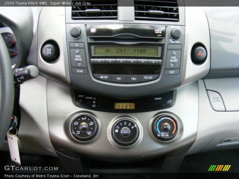Super White / Ash Gray 2009 Toyota RAV4 4WD