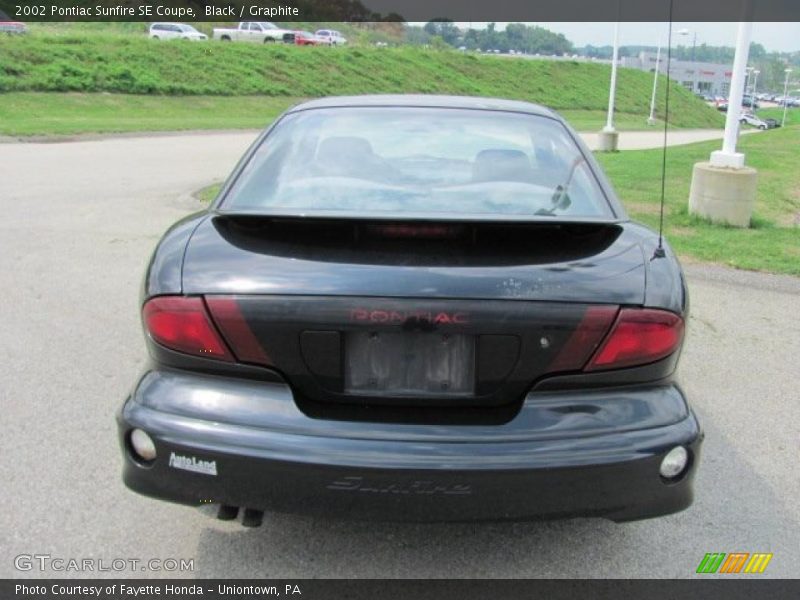 Black / Graphite 2002 Pontiac Sunfire SE Coupe