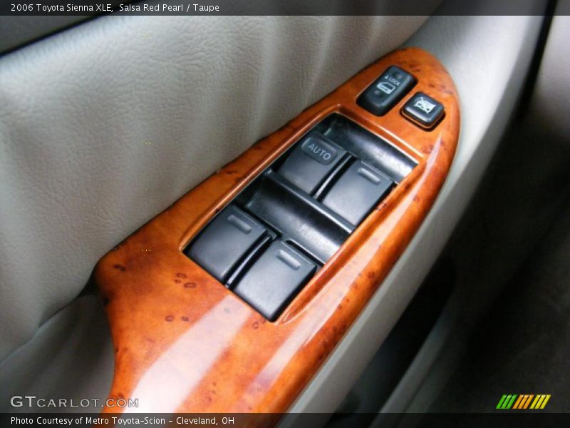 Salsa Red Pearl / Taupe 2006 Toyota Sienna XLE