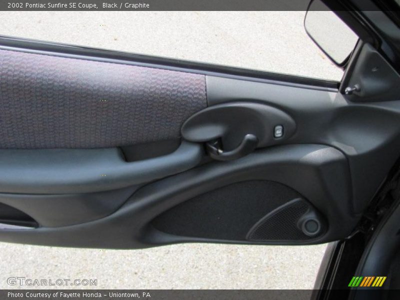 Black / Graphite 2002 Pontiac Sunfire SE Coupe