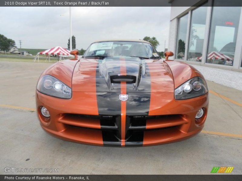 Toxic Orange Pearl / Black/Tan 2010 Dodge Viper SRT10