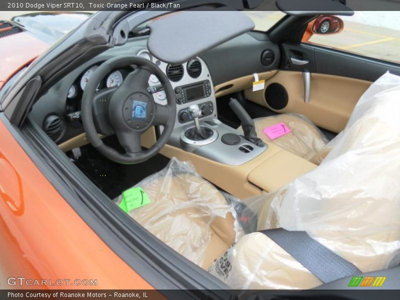 Toxic Orange Pearl / Black/Tan 2010 Dodge Viper SRT10