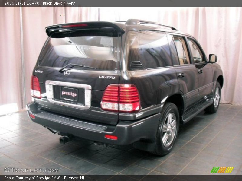 Black Onyx / Ivory 2006 Lexus LX 470