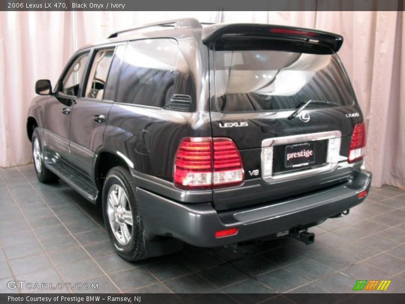 Black Onyx / Ivory 2006 Lexus LX 470
