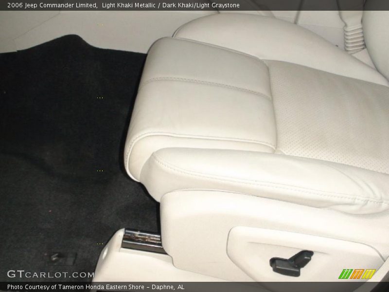 Light Khaki Metallic / Dark Khaki/Light Graystone 2006 Jeep Commander Limited