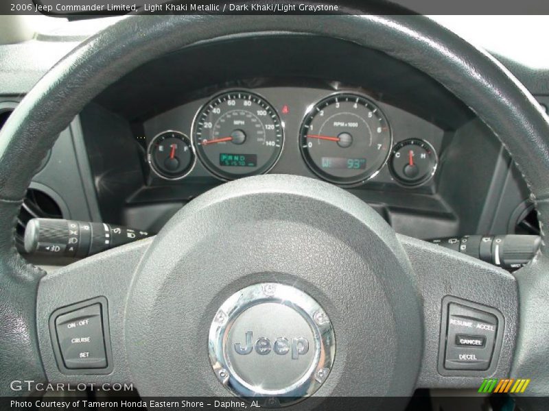 Light Khaki Metallic / Dark Khaki/Light Graystone 2006 Jeep Commander Limited