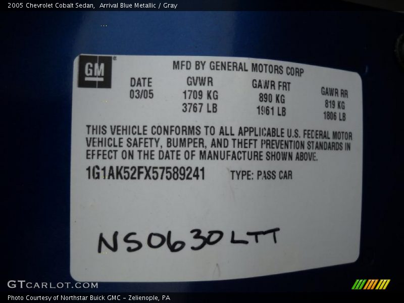 Arrival Blue Metallic / Gray 2005 Chevrolet Cobalt Sedan