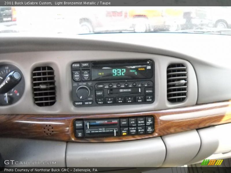 Light Bronzemist Metallic / Taupe 2001 Buick LeSabre Custom