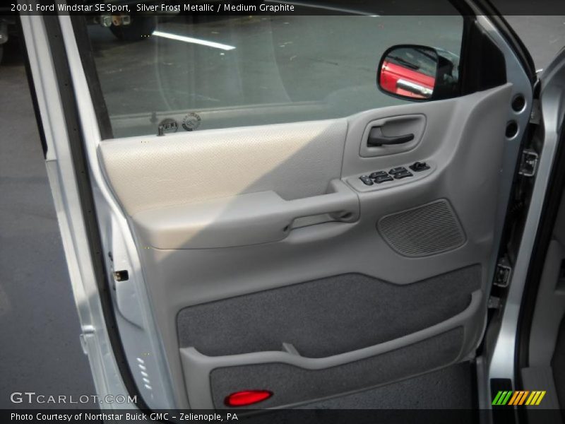 Silver Frost Metallic / Medium Graphite 2001 Ford Windstar SE Sport
