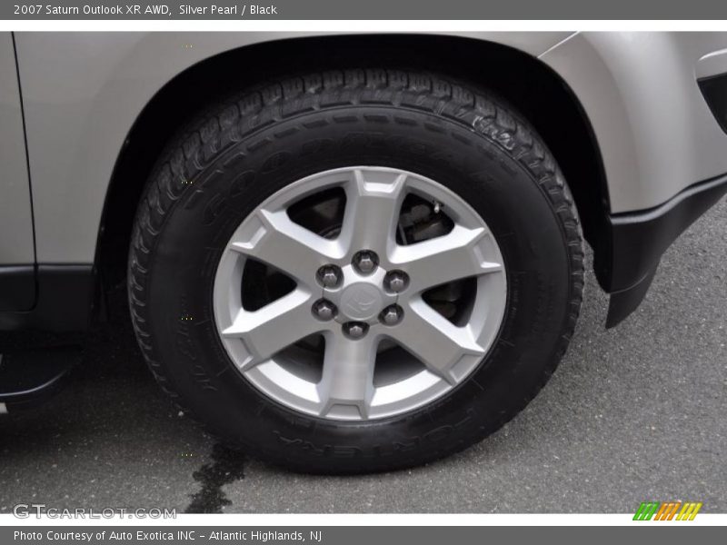 Silver Pearl / Black 2007 Saturn Outlook XR AWD