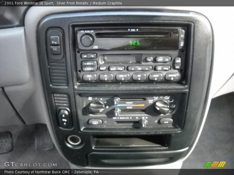 Silver Frost Metallic / Medium Graphite 2001 Ford Windstar SE Sport