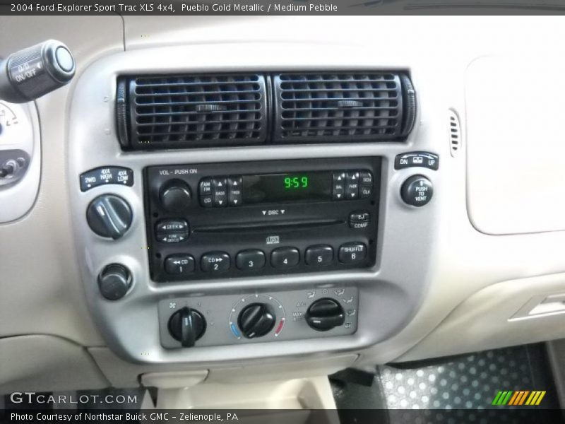 Pueblo Gold Metallic / Medium Pebble 2004 Ford Explorer Sport Trac XLS 4x4
