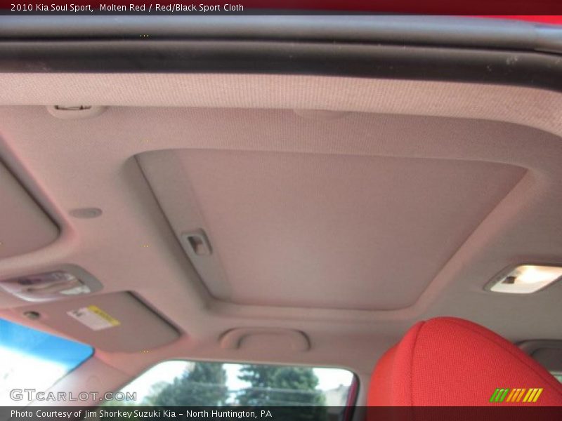 Molten Red / Red/Black Sport Cloth 2010 Kia Soul Sport