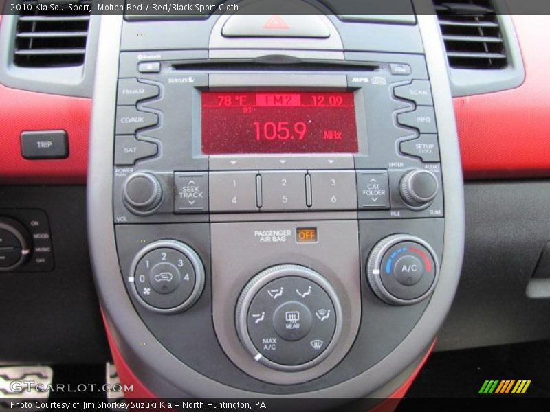 Molten Red / Red/Black Sport Cloth 2010 Kia Soul Sport