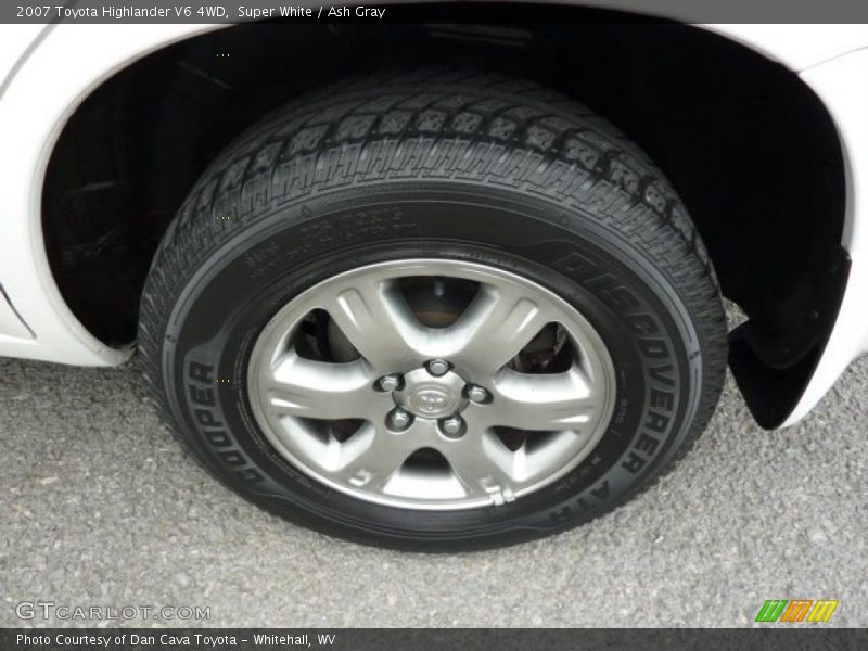 Super White / Ash Gray 2007 Toyota Highlander V6 4WD