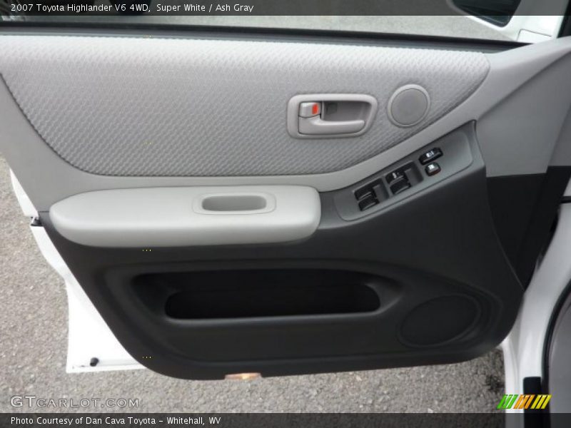 Super White / Ash Gray 2007 Toyota Highlander V6 4WD