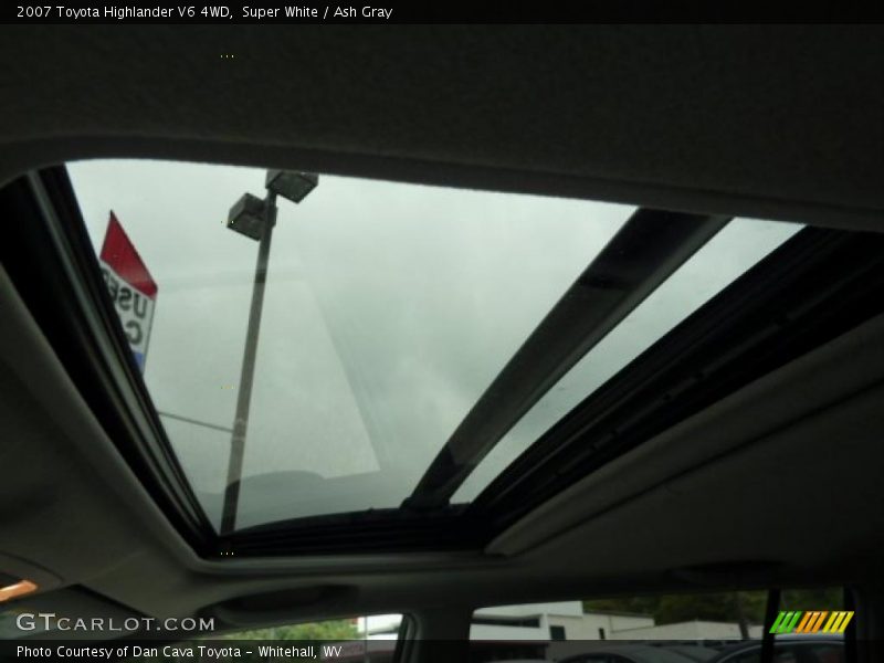 Super White / Ash Gray 2007 Toyota Highlander V6 4WD