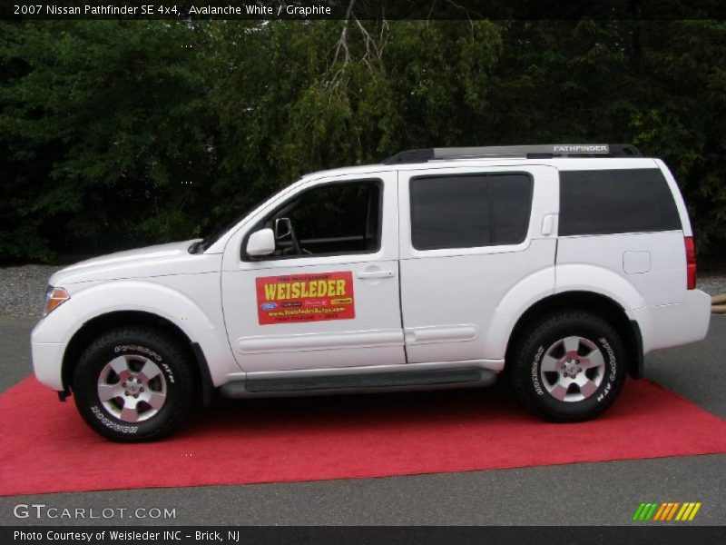 Avalanche White / Graphite 2007 Nissan Pathfinder SE 4x4