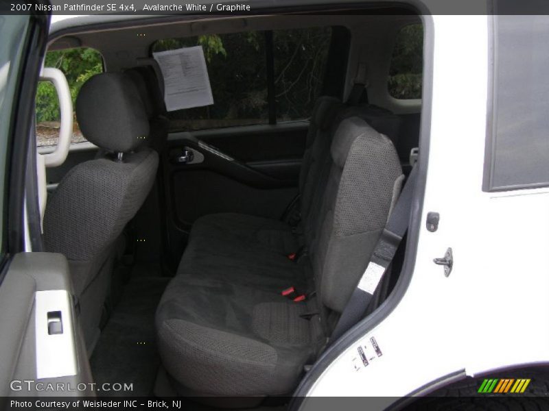 Avalanche White / Graphite 2007 Nissan Pathfinder SE 4x4