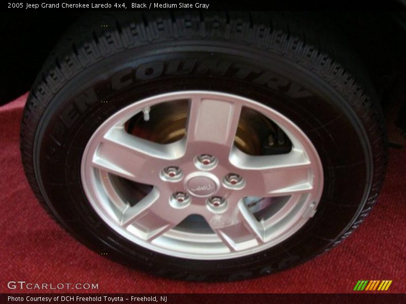 Black / Medium Slate Gray 2005 Jeep Grand Cherokee Laredo 4x4