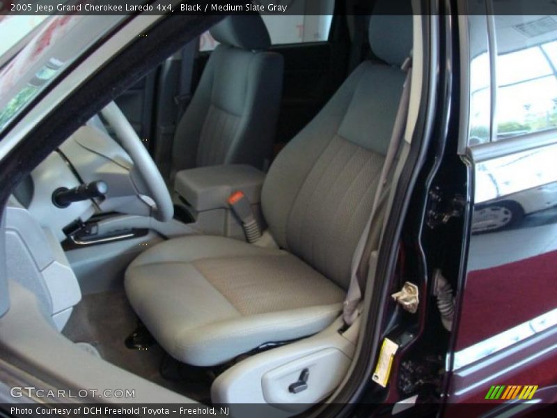 Black / Medium Slate Gray 2005 Jeep Grand Cherokee Laredo 4x4