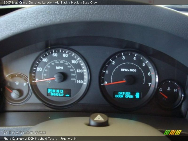 Black / Medium Slate Gray 2005 Jeep Grand Cherokee Laredo 4x4