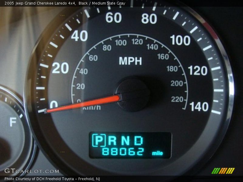 Black / Medium Slate Gray 2005 Jeep Grand Cherokee Laredo 4x4