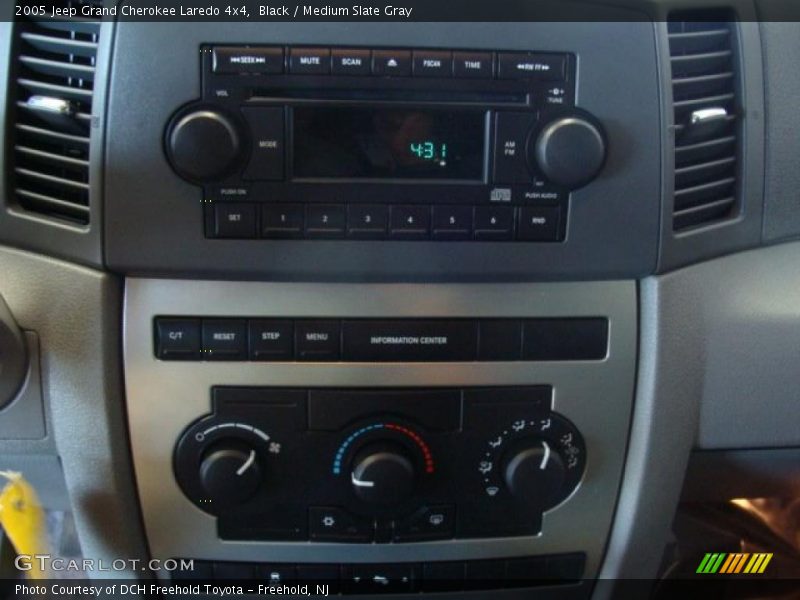 Black / Medium Slate Gray 2005 Jeep Grand Cherokee Laredo 4x4