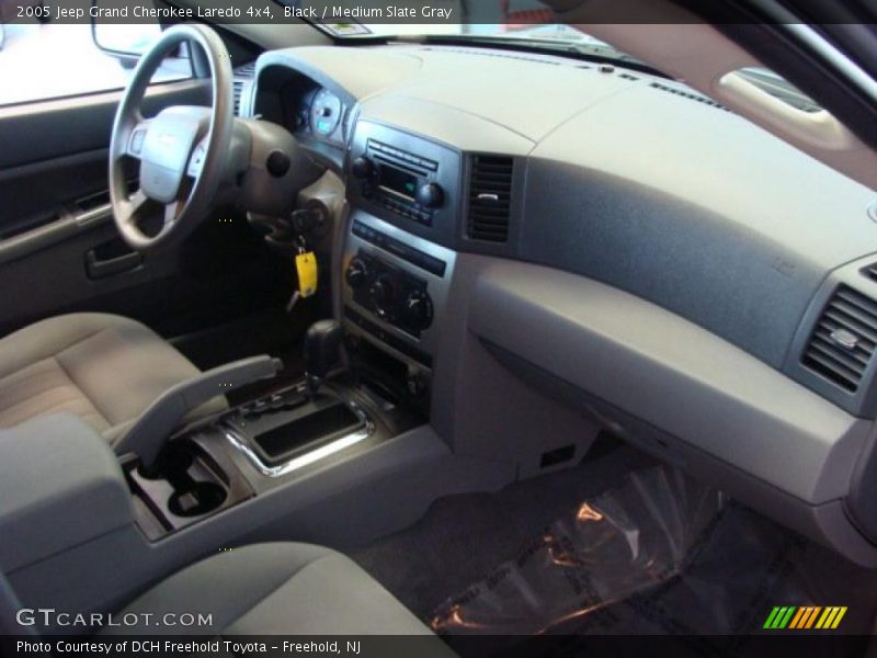 Black / Medium Slate Gray 2005 Jeep Grand Cherokee Laredo 4x4