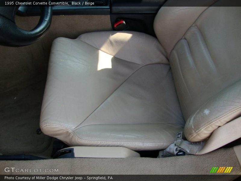 Black / Beige 1995 Chevrolet Corvette Convertible