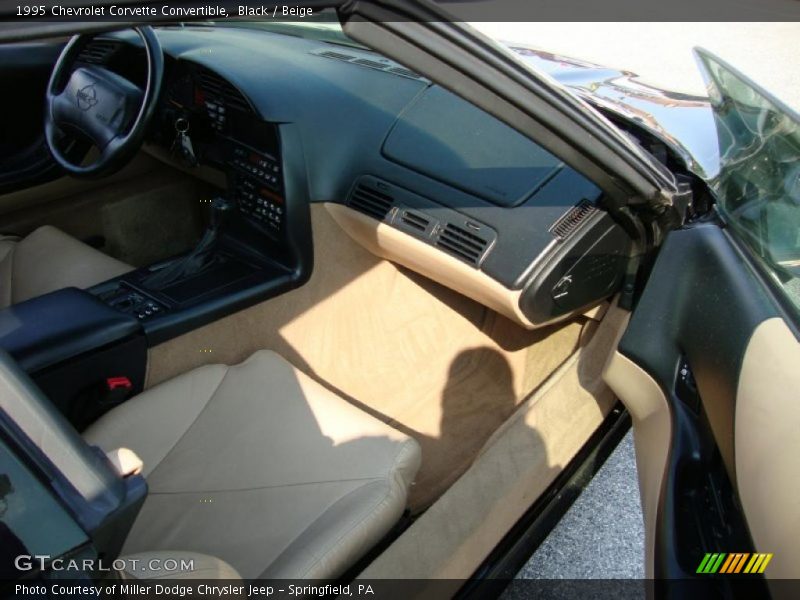 Black / Beige 1995 Chevrolet Corvette Convertible