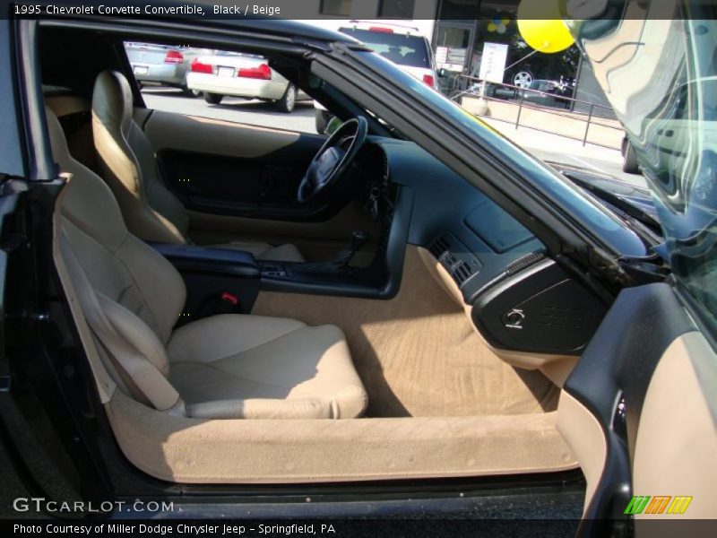 Black / Beige 1995 Chevrolet Corvette Convertible