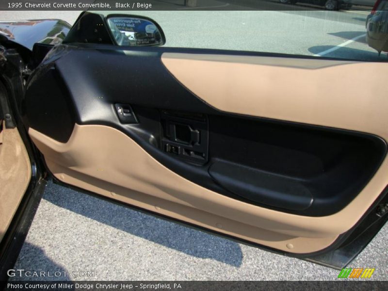 Black / Beige 1995 Chevrolet Corvette Convertible